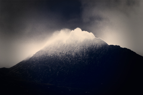 Image of Tryfan mountain in Snowdonia, Wales - links to Digital and Medium format Landscape Photography